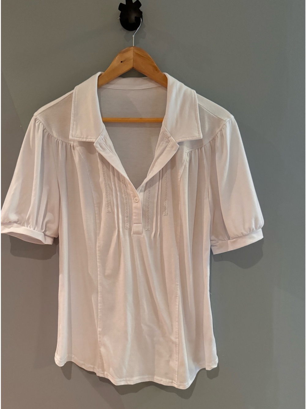 Mi White Short-Sleeve Collared Blouse